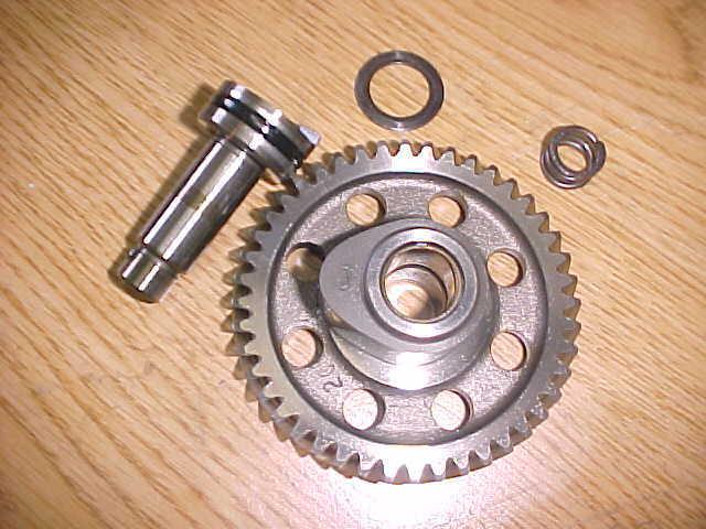 Hi bird atv 200 four wheeler engine cam shaft an gear.as shown