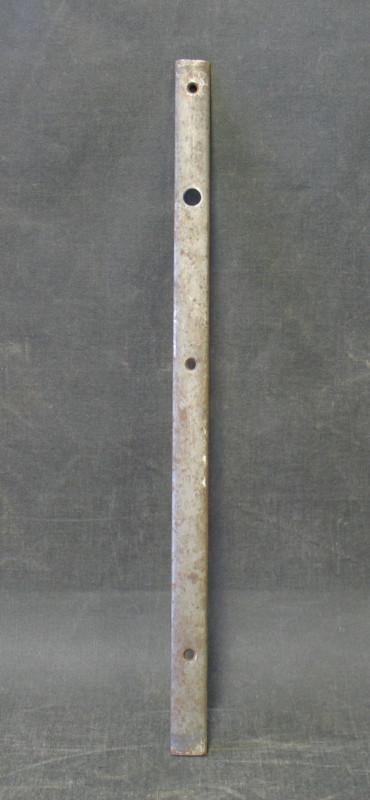 1950 1951 1952 chevrolet ~ styleline ~ center windshield garnish trim