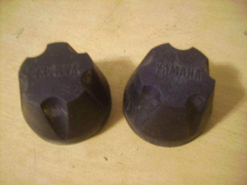 1986 yfm200 yamaha yfm 200 moto 4 rear wheel rubber hub caps free shipping