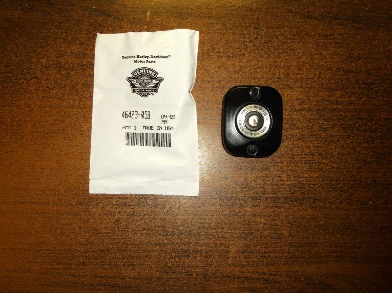 Buy HarleyDavidson (Take Off) 4642605B Master Cylinder Cap/Cover in