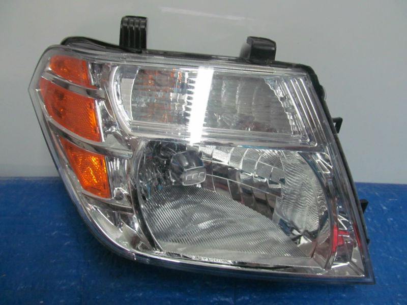 2009-2011 nissan pathfinder right headlight