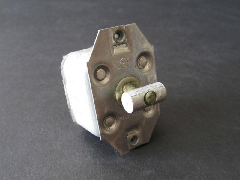 Beechcraft bonanza flap switch