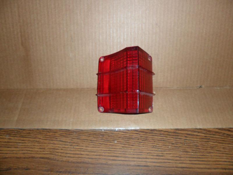 1967 chevrolet malibu station wagon & el camino rh tail light lens
