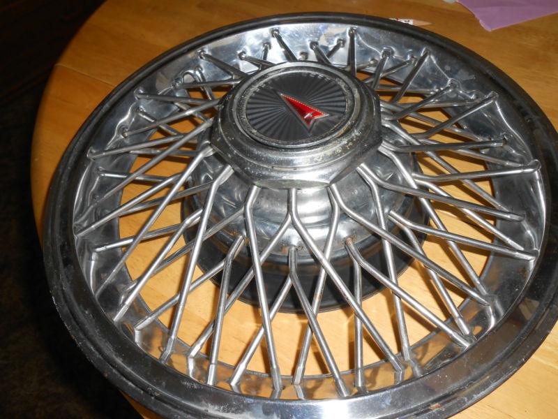 Buy PONTAIC WIRE HUB CAP 14" ( 1 ONLY ) in Ruby, South Carolina, US