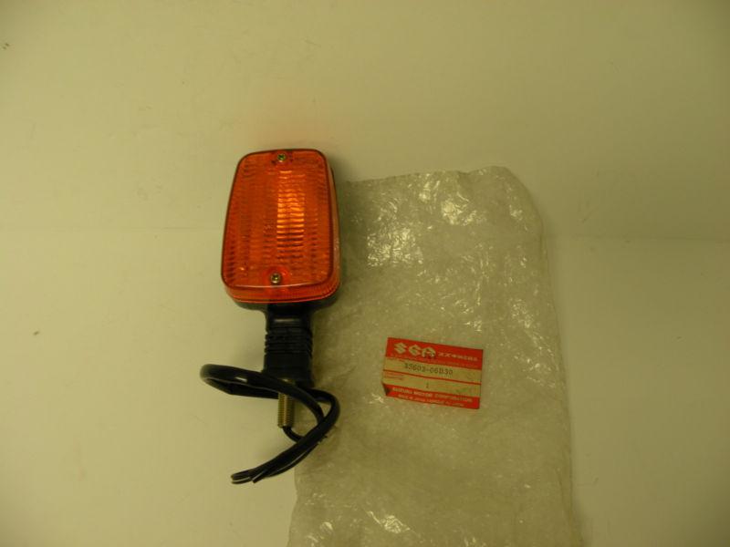 Nos suzuki lamp assy, rear turn signal for dr650s, gsx-r1100, gsx-r750 sp600