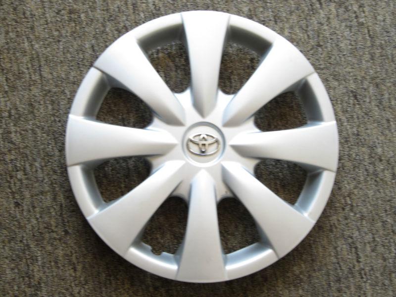 Find Factory Toyota hubcap, fits on Corolla years 2009 2011 car. in