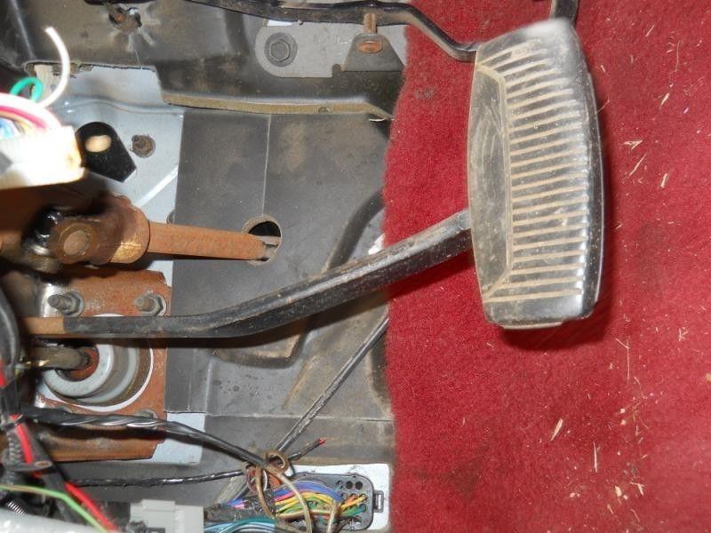 Find 96 FORD F250 BRAKE PEDAL ASSEMBLY AT in San Antonio, Texas, US