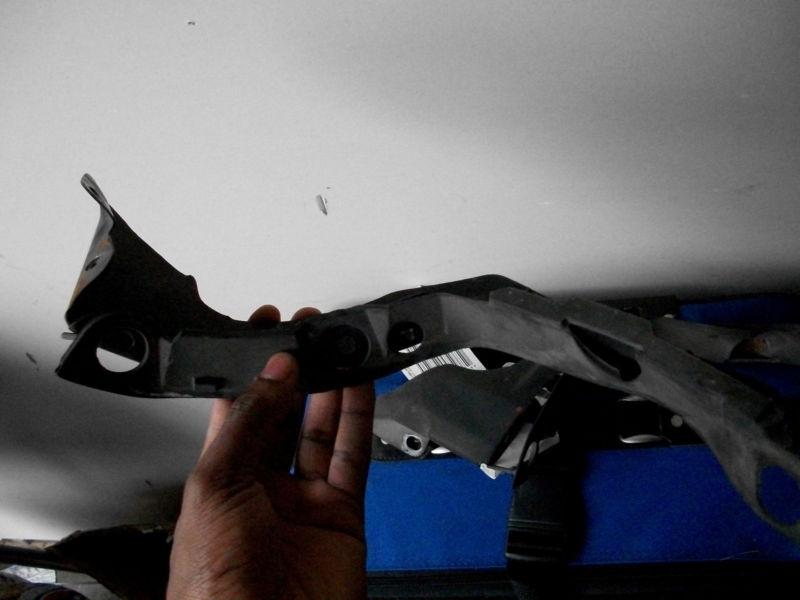 98-01 acura integra front bumper corner brackets (stiffener) L+R , US $35.00, image 3