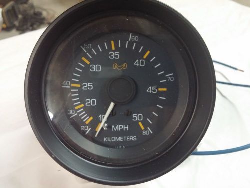 Medallion speedometer mph kilometer gauge black bezel face four winn marine boat