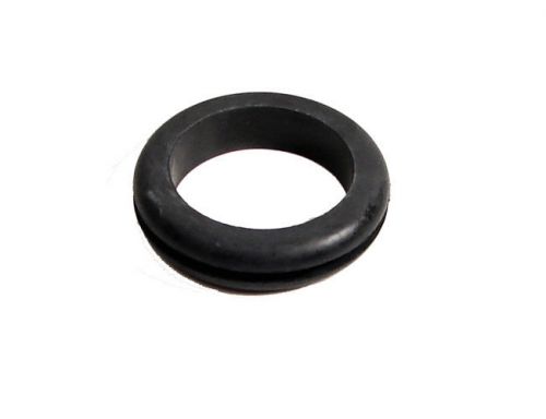 One 1-1/2" rubber grommet      rg1.5/1.75