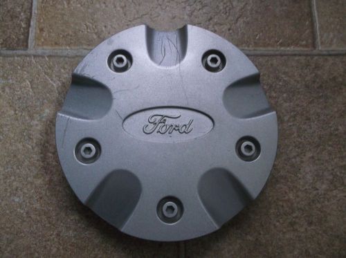 Ford focus center hubcap wheel hub cap 2000-2004