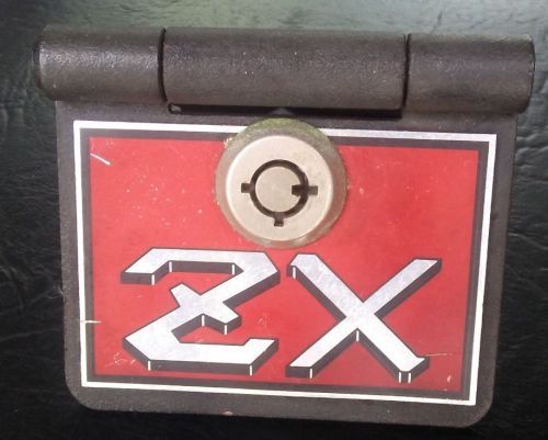 Datsun 280zx trunk lock