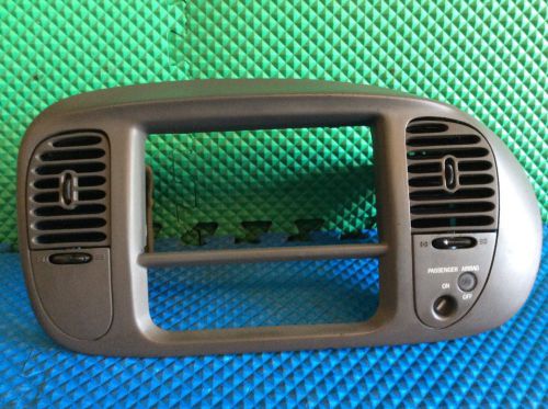 1997 - 2001 ford f150 expedition radio/ climate bezel dark grey