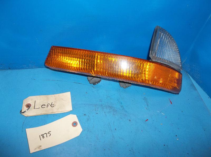 Dodge durango left front lamp parklamp/turn signal (below headlamps) 02