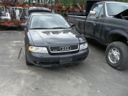 99 00 01 02 audi a4 r. headlight model vin d 8th digit w/o xenon 719820