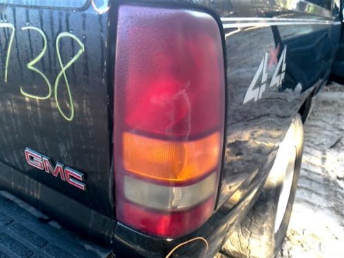 Passenger right tail light fleetside fits 99-03 sierra 1500 pickup 275042