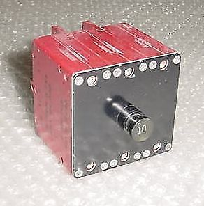 6752-304, 10a vintage 3 in 1 boeing 707 aircraft circuit breaker