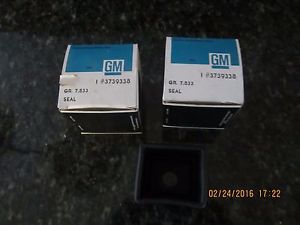 1958 thru 1960 corvette rear bumper seal nos gm #3739338