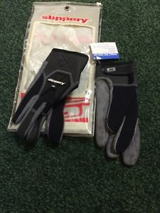 Slippery new unisex reform gloves black grey extra small xs
