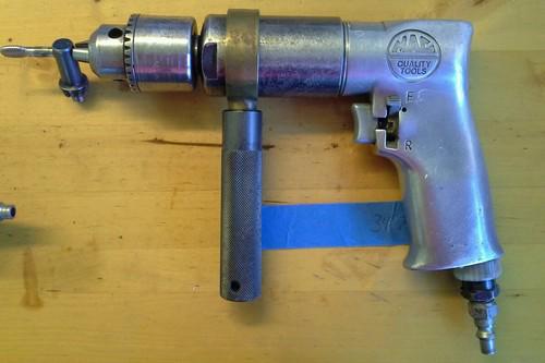  lot # 34  mac tools reversible air drill  with jacobs chuck  