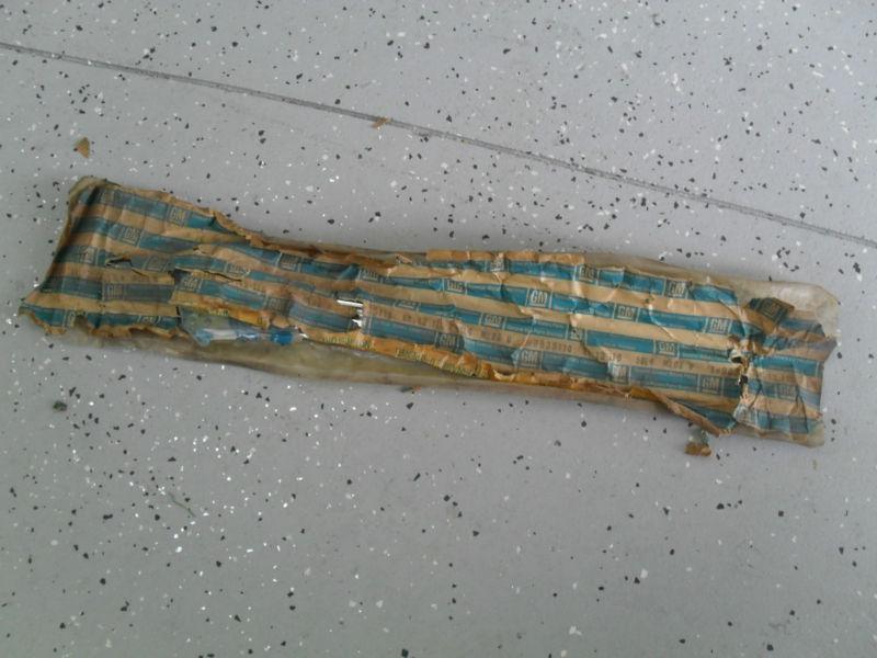 1978-87 El Camino NOS Original GM RH Front Quarter Panel Molding Free Shipping, US $45.00, image 2