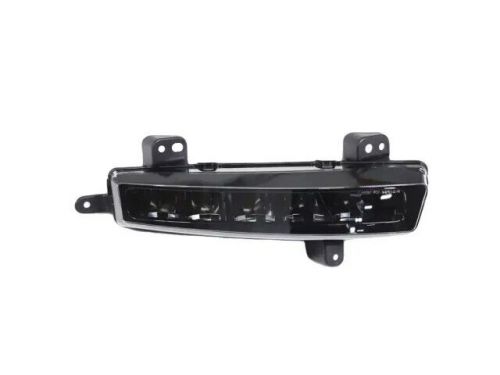 Genuine mopar front fog lamp right 68425740ab