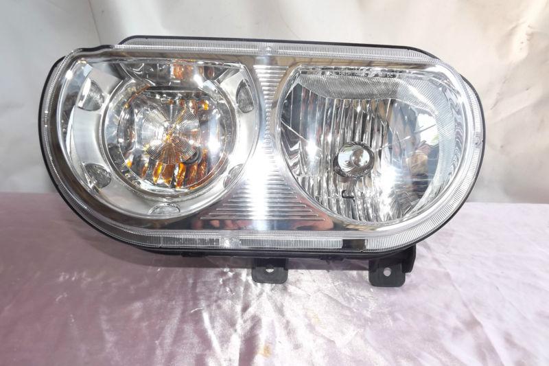 1086ggb dodge challenger left halogen driver headlight oem