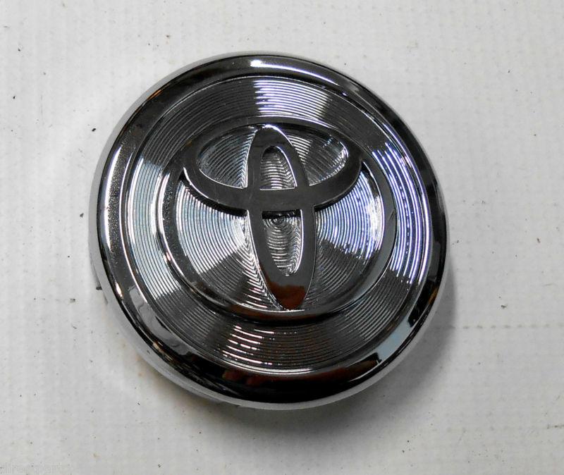 Find TOYOTA SOLARA CAMRY MATRIX COROLLA WHEEL COVER HUB CENTER CAP 0205 42603AC020 in Norco