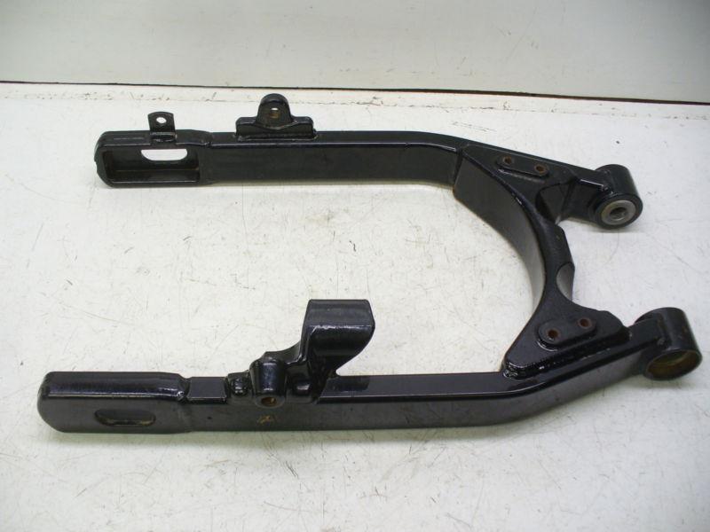 Harley 07 up fxd dyna oem swingarm