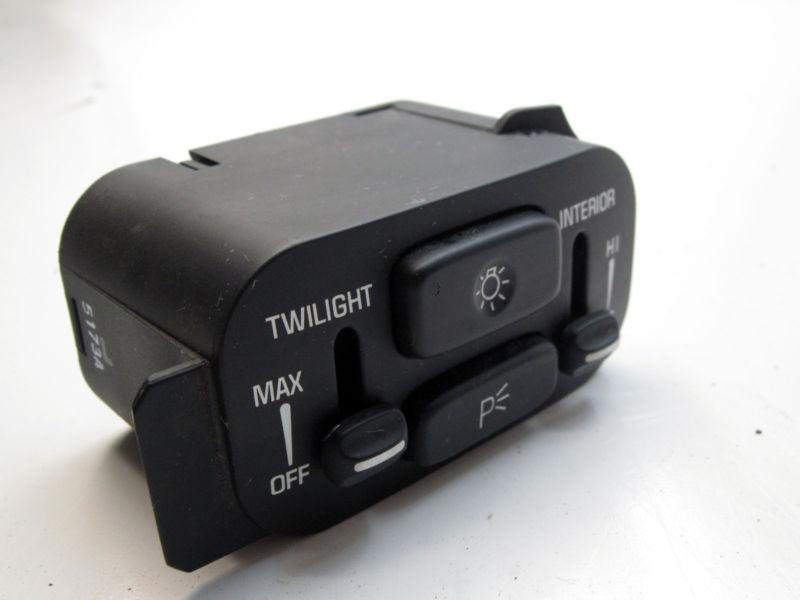 Oem 2000 2001-2005 buick lesabre power dimmer twilight parking lamp switch bezel