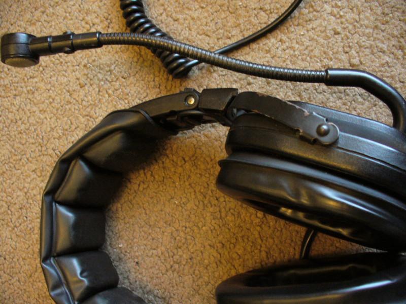 PROFESSIONAL echelon telex RADIOCOM 100 SYSTEM 300353-000 AVIATION HEADSET, US $120.00, image 3