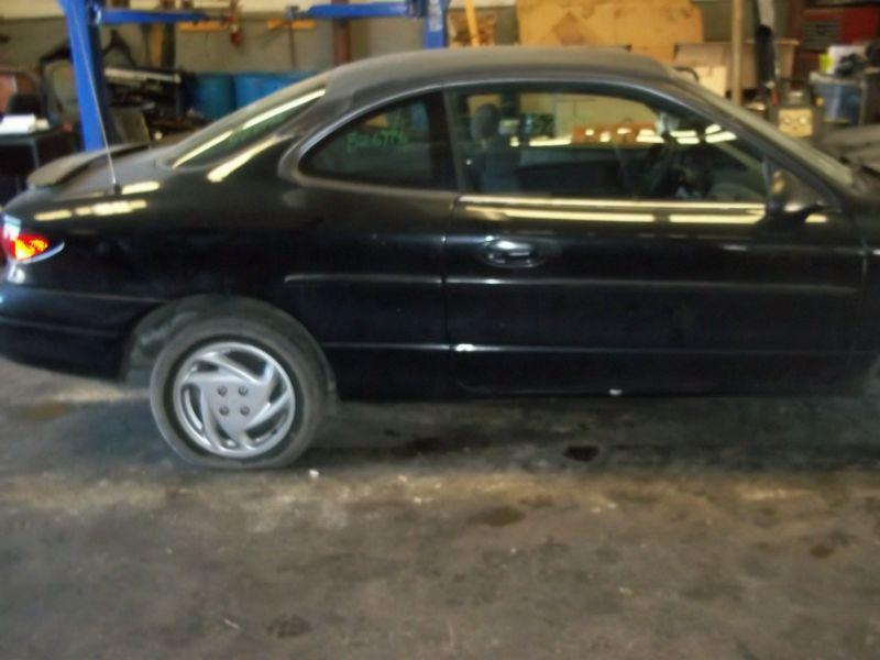 Left fr door glass/window escort 2001