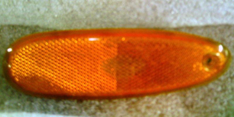 96 97 98 99 ford taurus r. corner/park light side marker side of bumper mounted