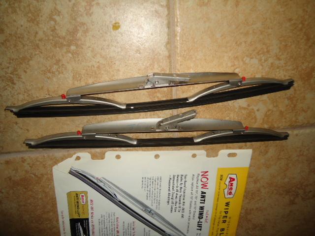 ANCO By Anderson NOS Anti Wind-Lift Wiper Blades 13