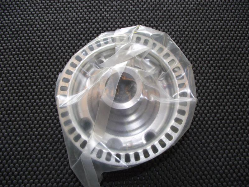 Find NEW VW JETTA FRONT WHEEL HUB in Santa Rosa, California, US, for US