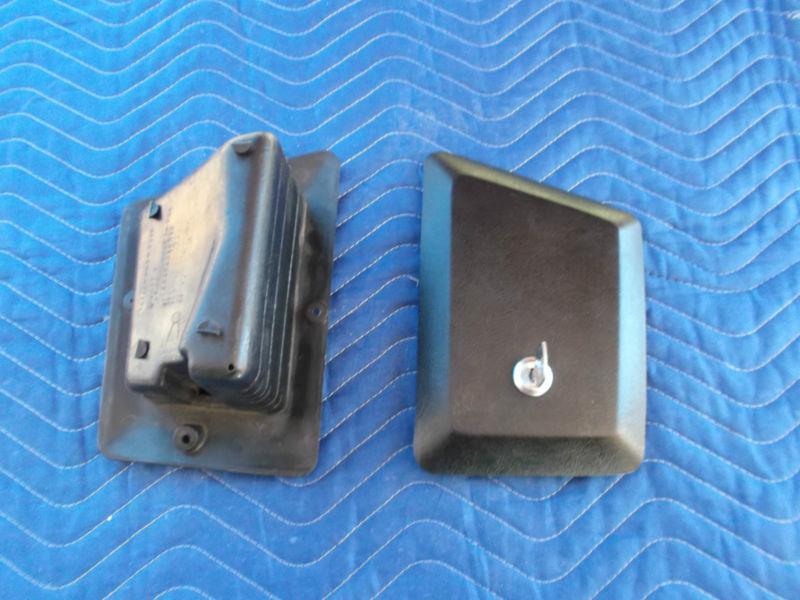 1999 goldwing gl1500 right side fairing pocket