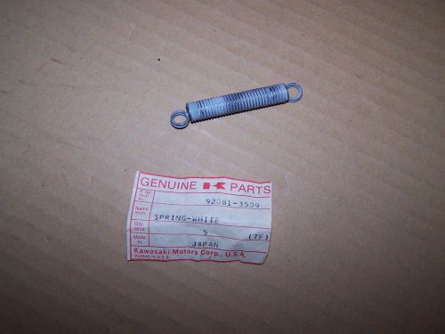 Nos kawasaki snowmobile chaincase tension spring white in color p/n 92081-3509