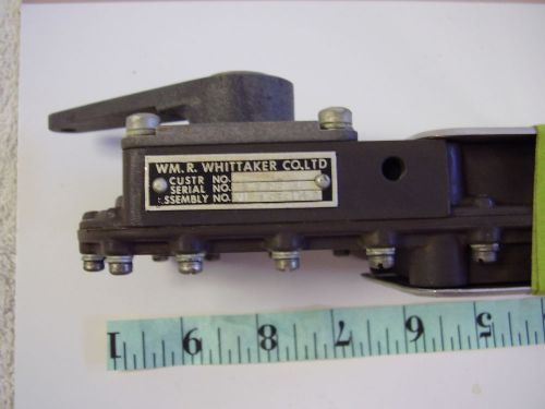 Vintage aircraft new surplus whittaker blade valve assy w7935-11/4"