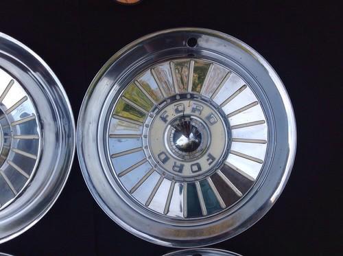 Vintage Ford hubcaps (4), US $39.99, image 3