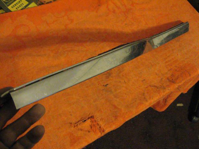 1955 1956 1957 chevy / pontiac hardtop rear pass side 1/4 window moulding