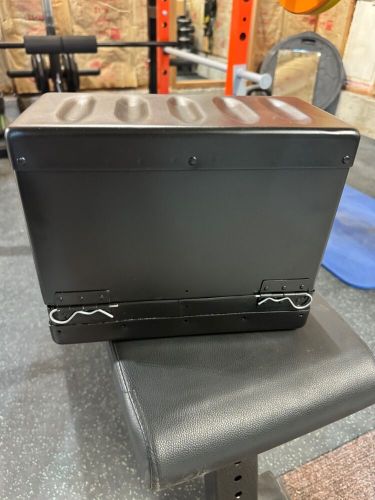 Cessna 180/182 battery box assembly