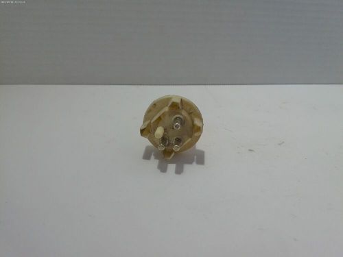 97 98 99 00 1997 1998 MERCEDES-BENZ C230 HEADLIGHT TURN SIGNAL BULB SOCKET K5345, US $24.99, image 2