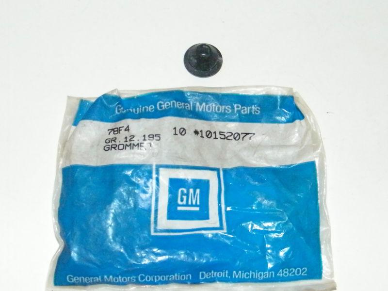 Door liftgate trim retainer grommet 90 96 transport silhouette lumina 10152077