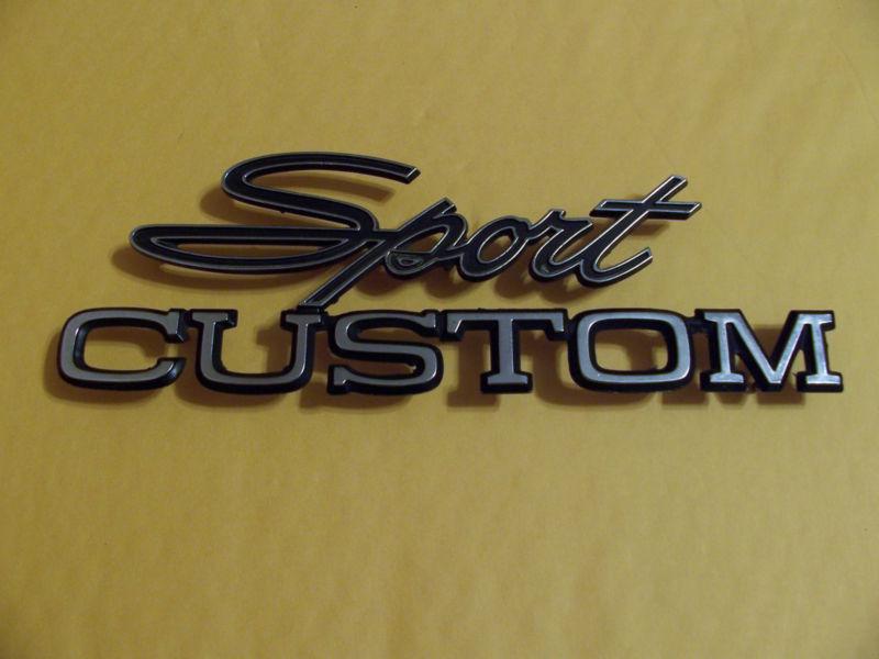Sell 1970 1971 1972 FORD TRUCK SPORT CUSTOM EMBLEM OEM PT 16B114A in Concord, North Carolina