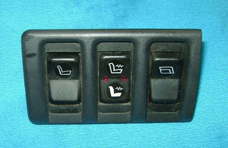 MERCEDES W126 WINDOW, SEAT, HEAT SWITCHES & TRIM LEFT REAR OEM, US $34.95, image 2