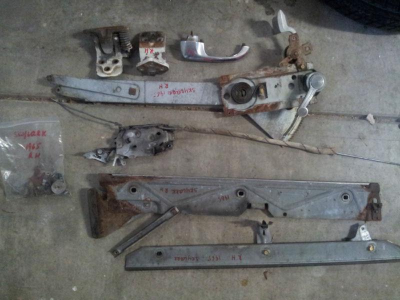 1965 buick skylark convertible front right side quarter glass assembly and parts