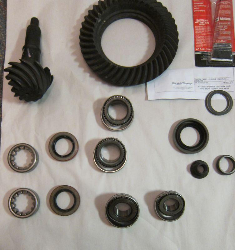 8.8 oem   ford  3.73/3.55  ratio complete installation kit new mustang gear set