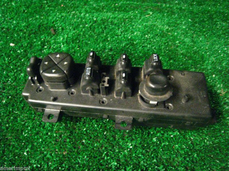 Sell 2004 Jeep Grand Cherokee Limited DRIVER MASTER POWER WINDOW SWITCH