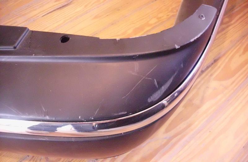 Sell 2006 LINCOLN TOWN CAR S SERIES REAR BUMPER COVER WITH ABSORBER