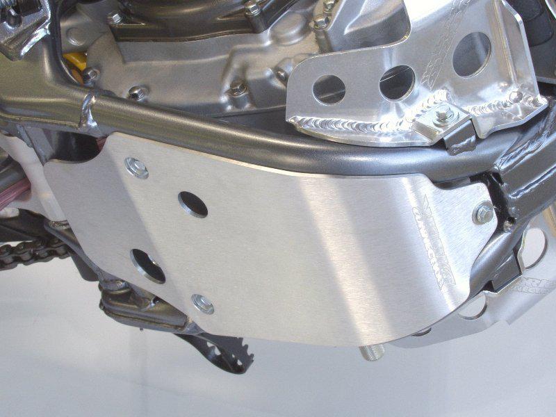 Sell NEW WORKS CONNECTION SKID PLATE 0405 KXF 250 0406 RMZ 250 PU